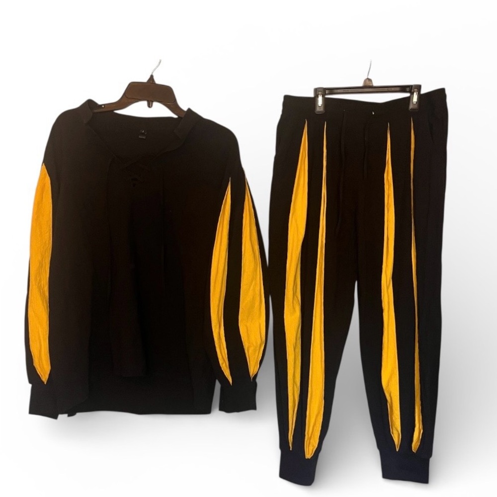 Source Unknown Black Track Set with Yellow Panel Accents